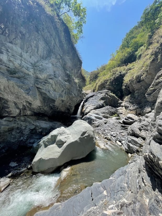 River tracing at Hot spring river in Pingtung - photo 9