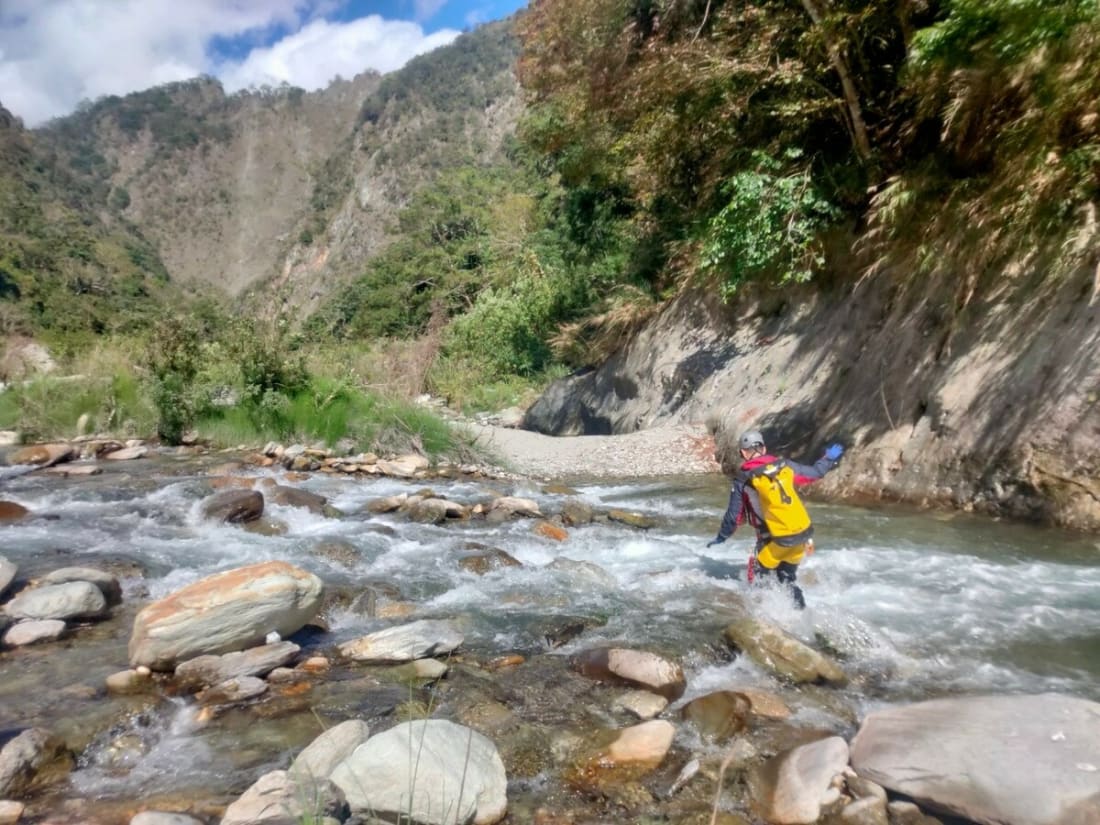 River tracing at Wulakusan creek in Taitung - photo 11
