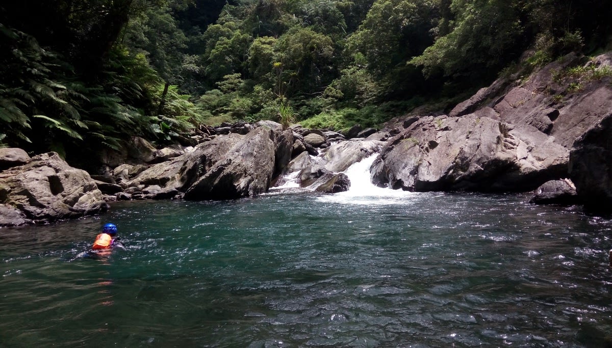 River tracing at A'yu river in Taipei - photo 2