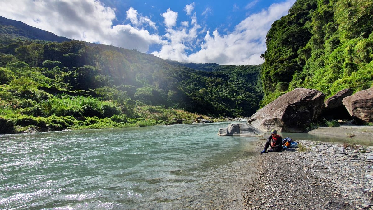 River tracing at Wanli river in Hualien - photo 6