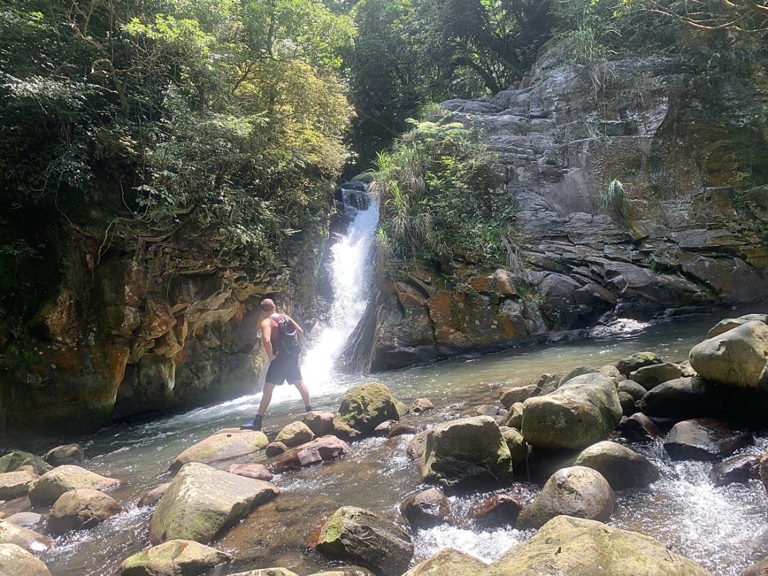 River tracing at  lǎo méi xī in Taipei - photo 16