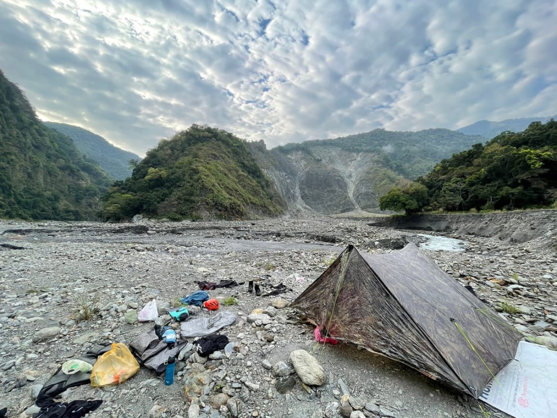 River tracing at Mohen river in Yilan - photo 2