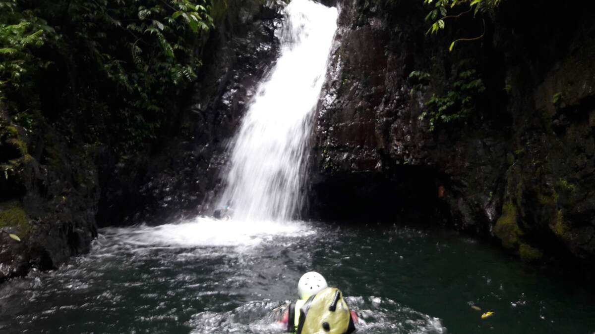 River tracing at Dezikou creek in Yilan - photo 4