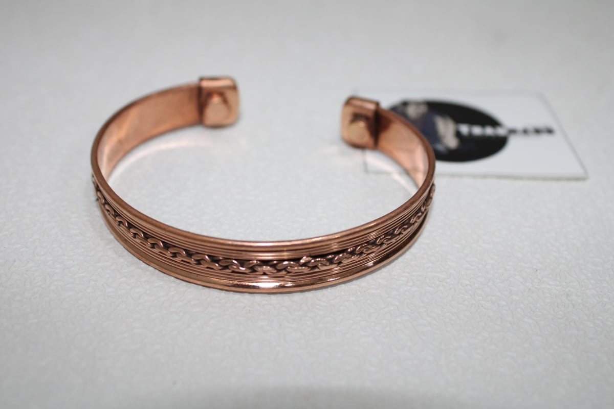 Stylish Copper Cuff Rope Design