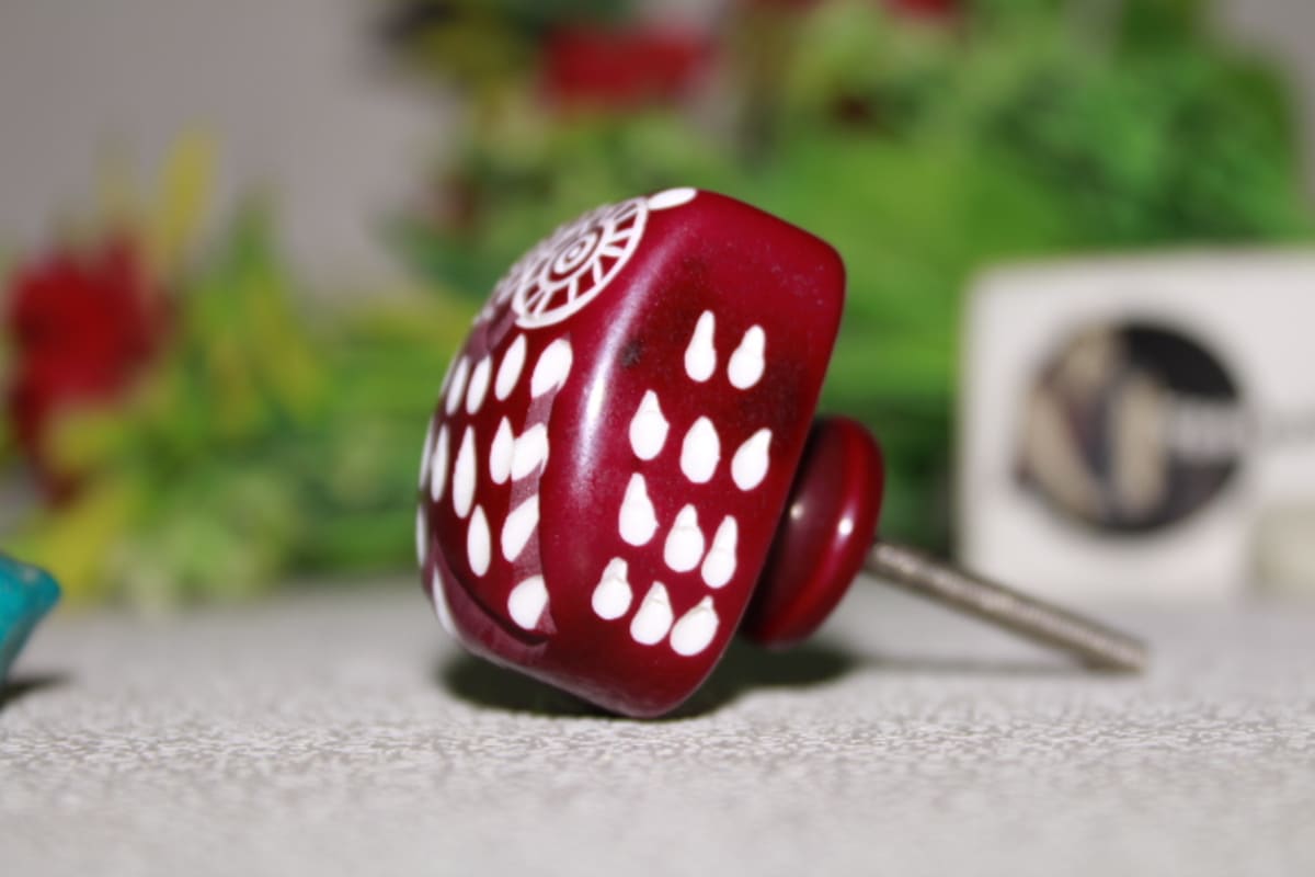 Printed Owl Red Resin Knob 