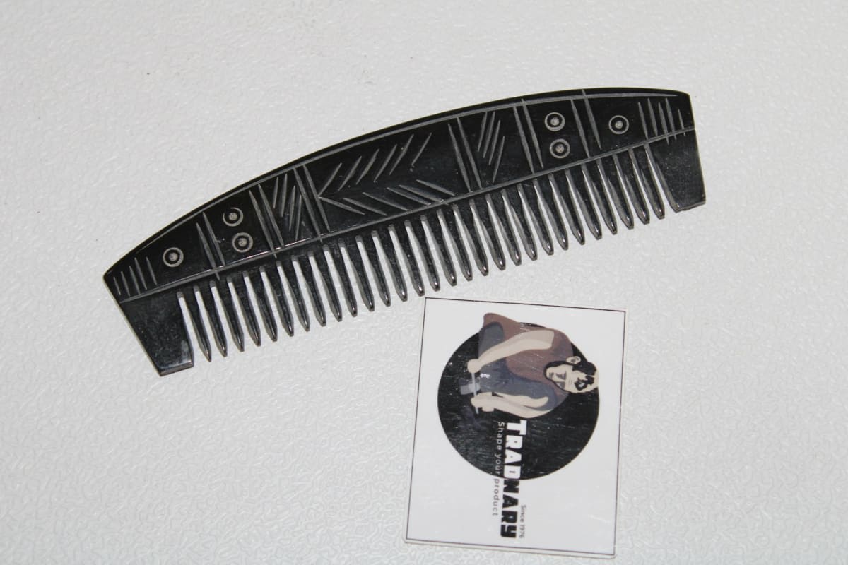 Carving Horn Comb — Horn
