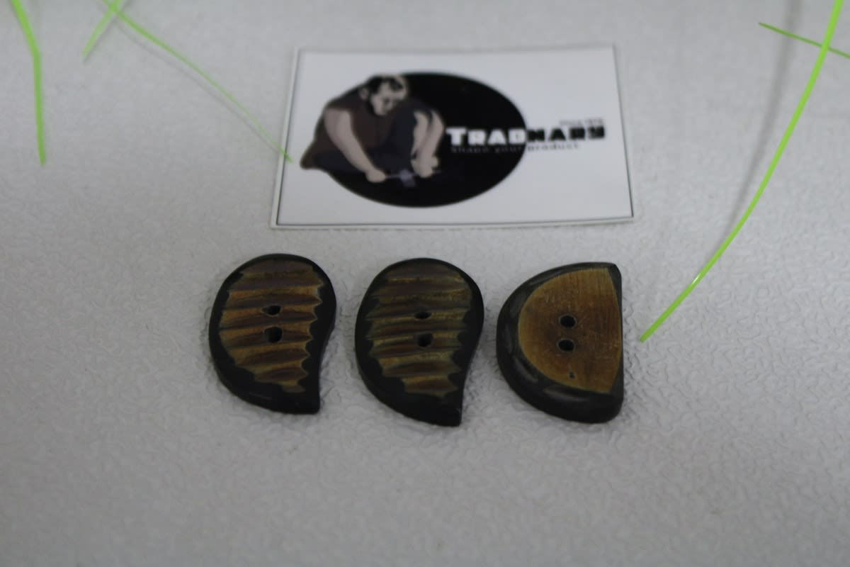 BuffAlo Horn Button — Horn