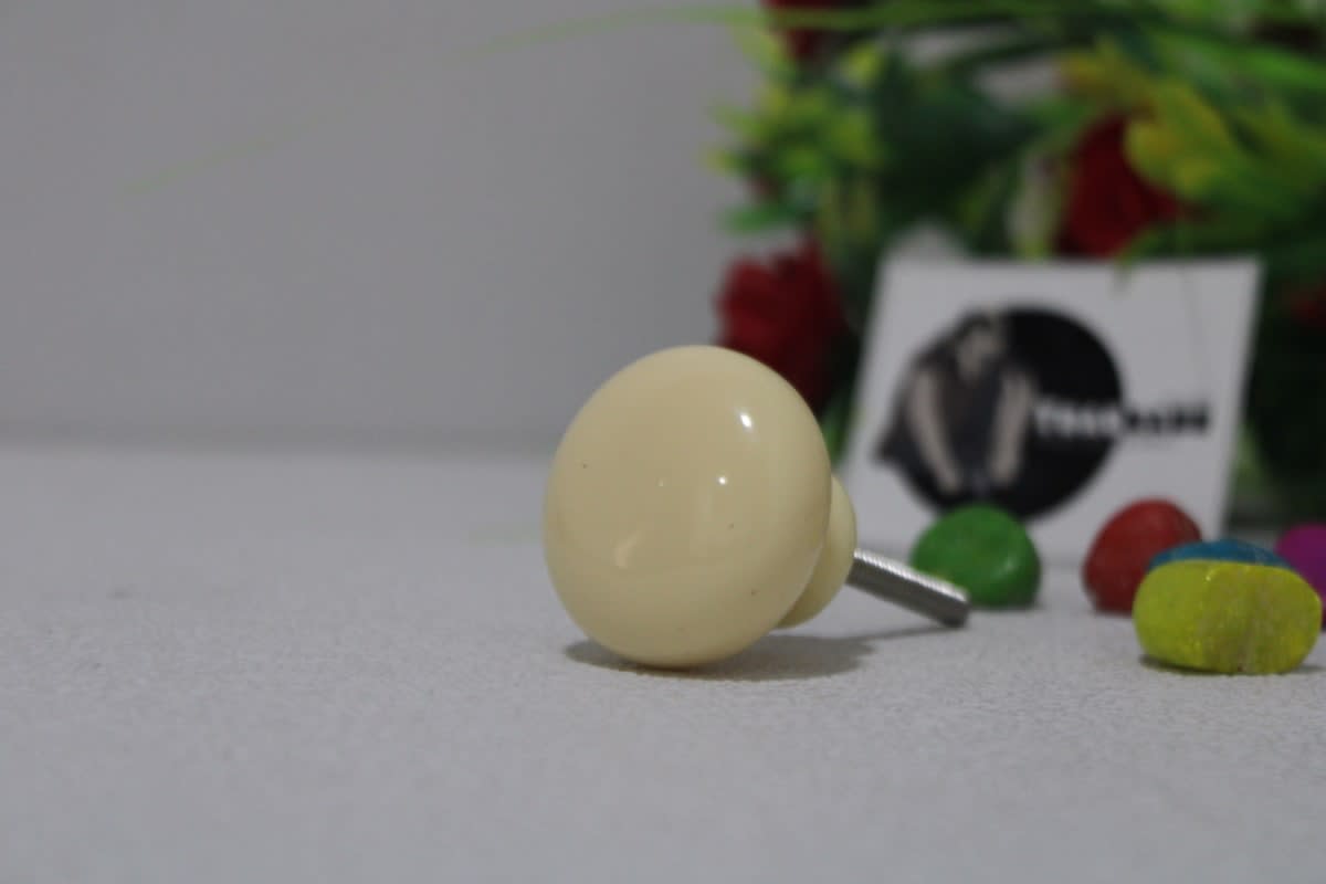 White Resin — Resin