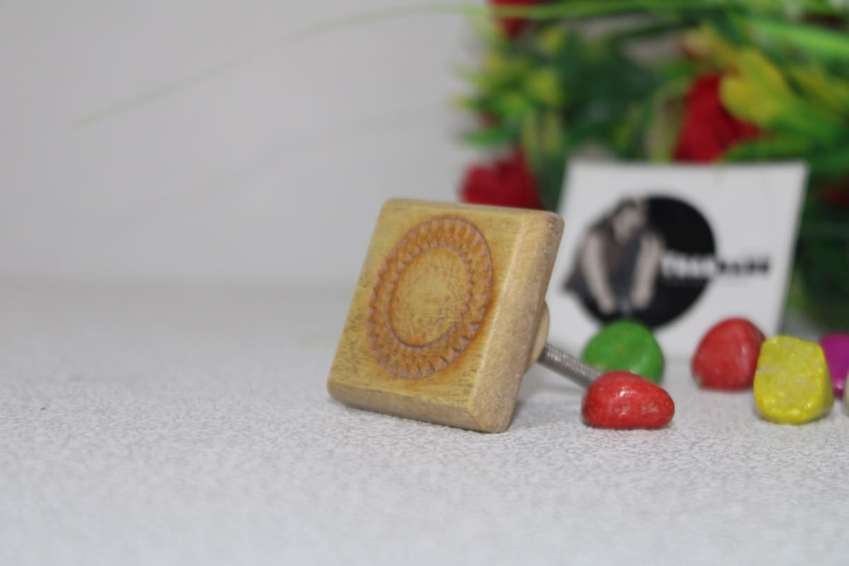 Wood carving Knob — Wood