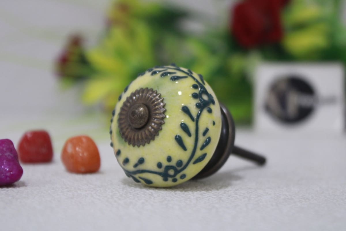 Round Ceramic Leaves Printed Knob — undefined