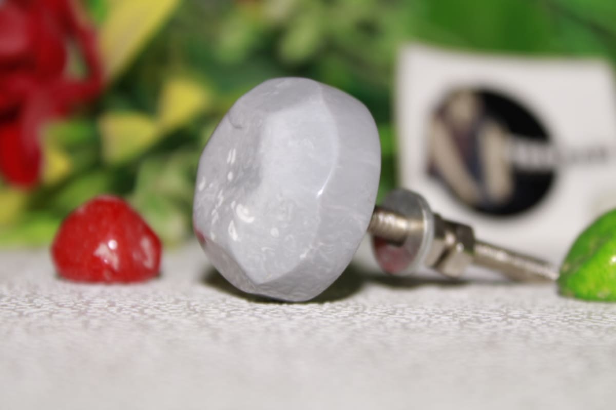 Grey Knob — undefined