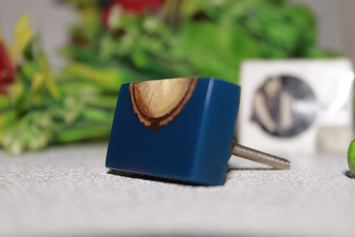 Resin & Wood Design Knob — RESIN & WOOD