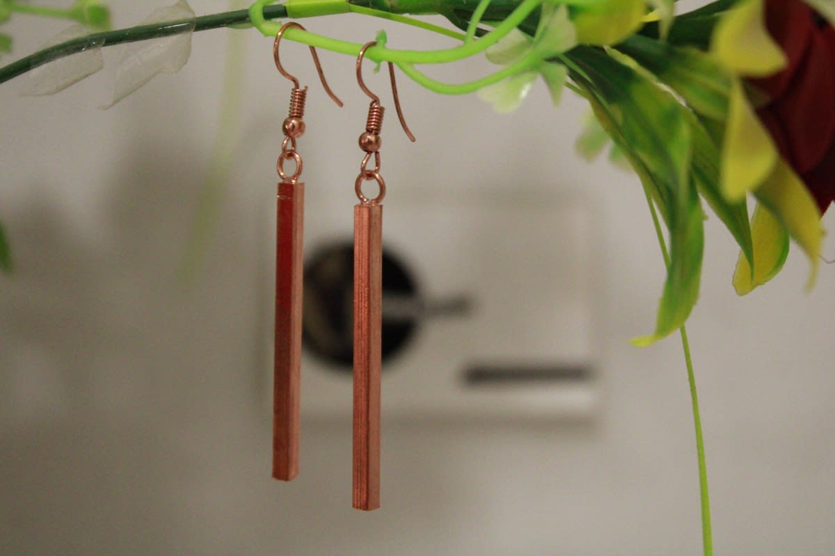 Copper Earrings In Rectangular Thin Stick — undefined