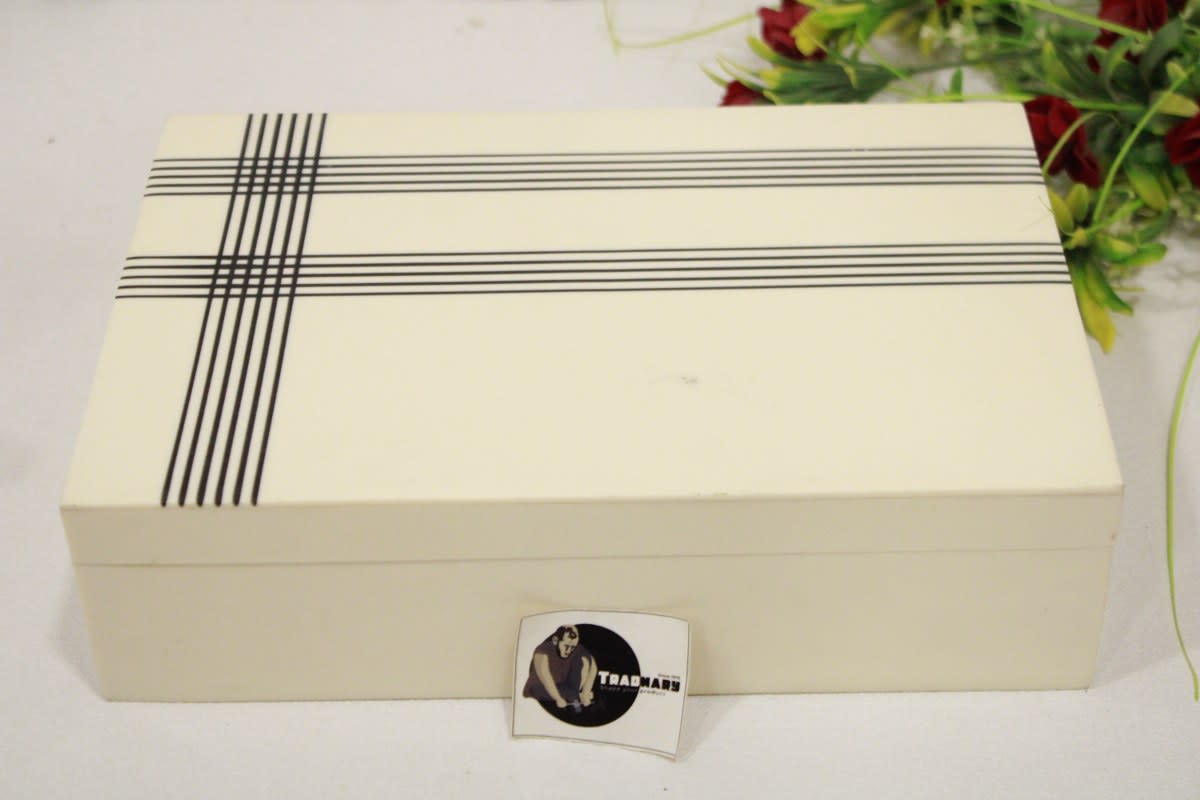 Three Resin Box In White Color With Geometric Design — Resin