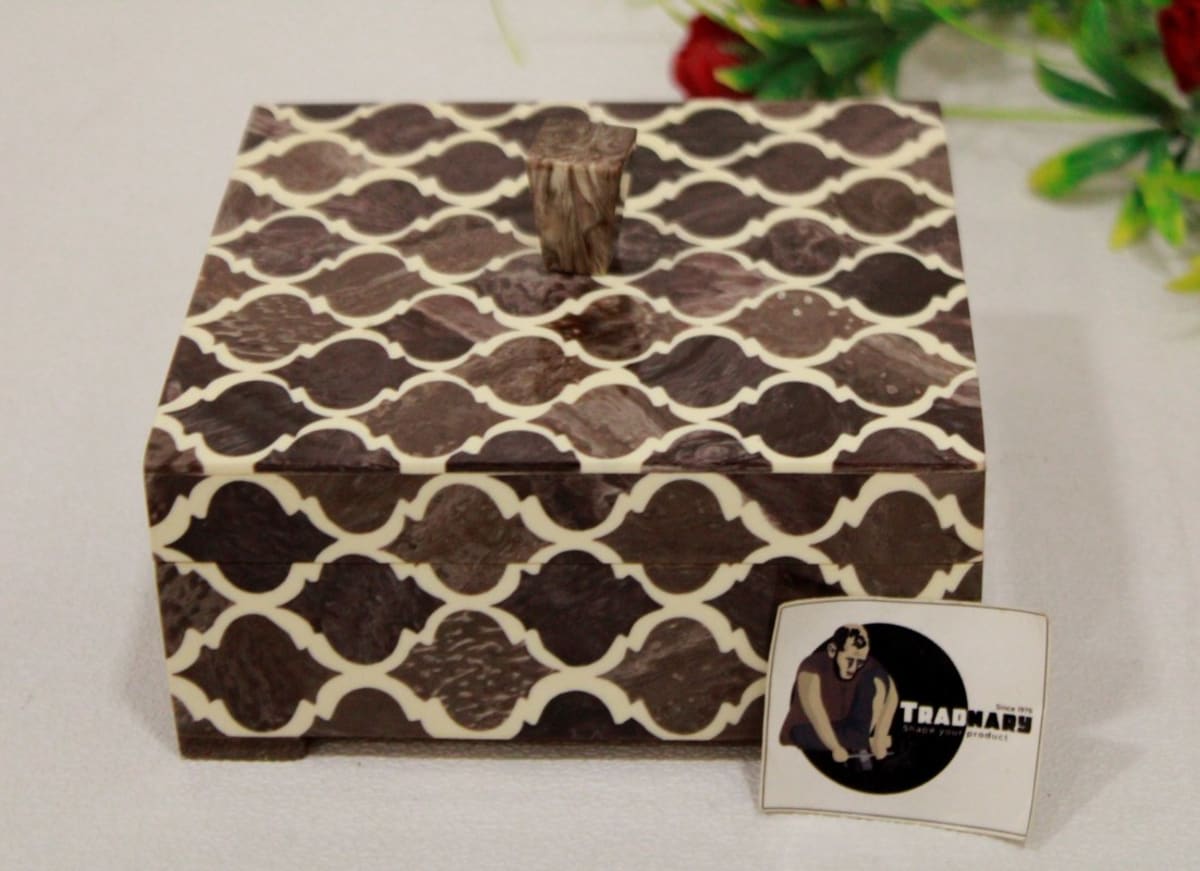Brown Resin Box In White Geometric line Design — undefined
