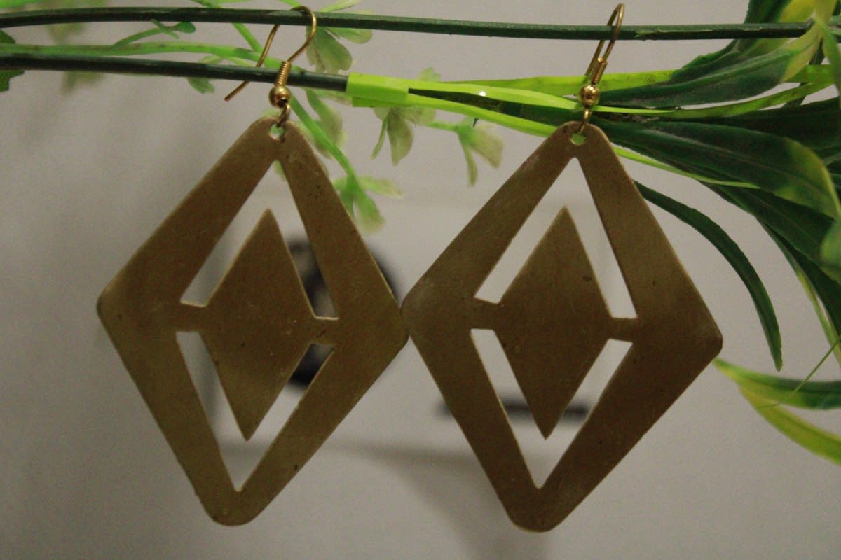 Brass Earrings In Diamond Shape — Brass