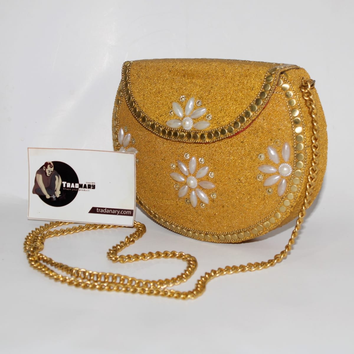 STUNNING METAL CLUTCH — Metal