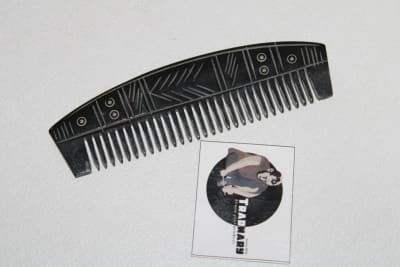 Carving Horn Comb thumbnail 1
