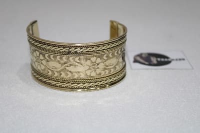 Flower Design Brass Cuff thumbnail 1