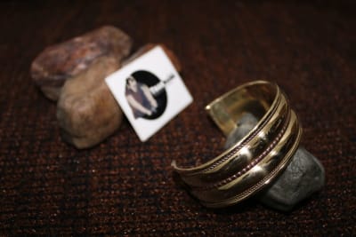 Single Copper Bending In Middle Brass Cuff thumbnail 2