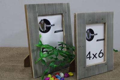 Resin Photo Frame With Vertical Pattern thumbnail 2