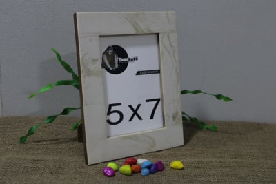 White Resin PhotoFrame thumbnail 2