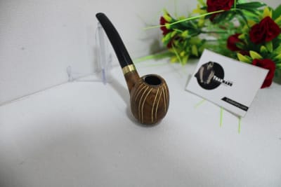 Egg Design Wooden Smoking Pipe thumbnail 2