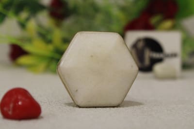 White Marble Knob With Molded Brass thumbnail 2