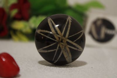 Round Black Horn Knob in Star Line Design thumbnail 2