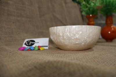 White Wide Bowl In Resin thumbnail 2