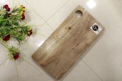 Wooden Chopping Board With Corner Hole Design thumbnail 2