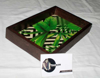 Serving Wooden Tray In Leaf Design thumbnail 1
