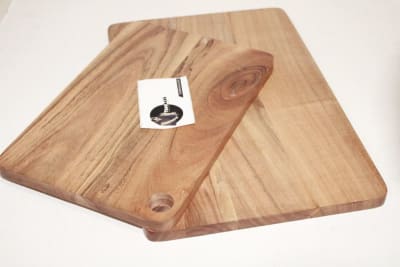 Wooden Chopping Board In Corner Hole Design thumbnail 3