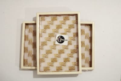 Serving Tray In Enamel Paint thumbnail 3