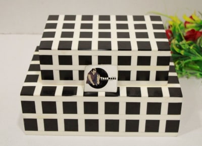 Black Resin Box In geometric Design thumbnail 4