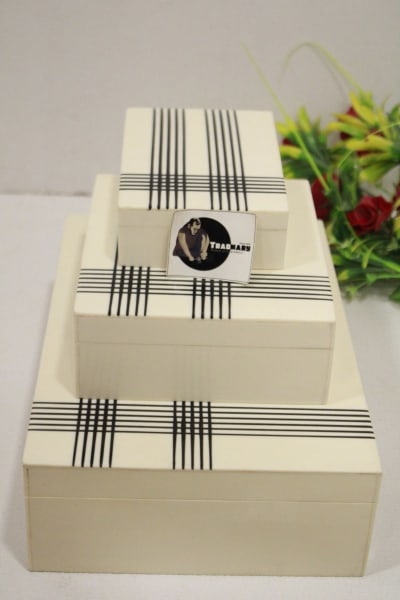 Three Resin Box In White Color With Geometric Design thumbnail 4