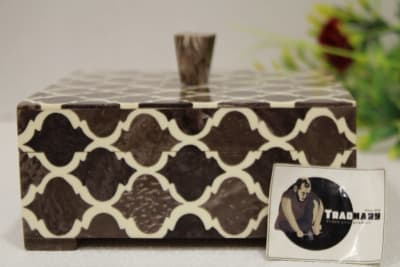Brown Resin Box In White Geometric line Design thumbnail 2