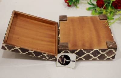 Brown Resin Box In White Geometric line Design thumbnail 5