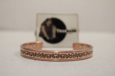 Magnetic Copper Cuff With Carving Design thumbnail 1
