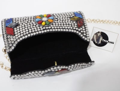 METAL STUNNING CLUTCH HANDBAG thumbnail 5
