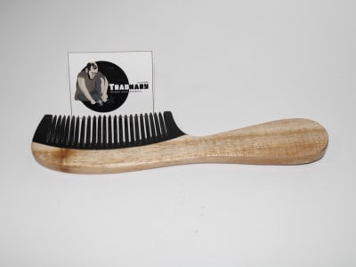 HORN & NEEM WOOD COMB thumbnail 2