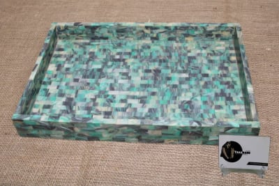 RESIN INLAY SERVING TRAY IN MOSAIC DESIGN thumbnail 3