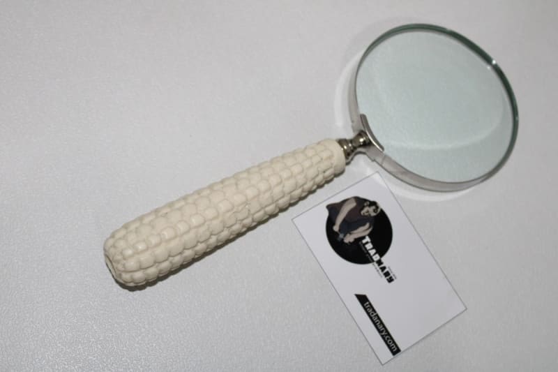White Magnifying Glass With Mosaic Handle — Resin