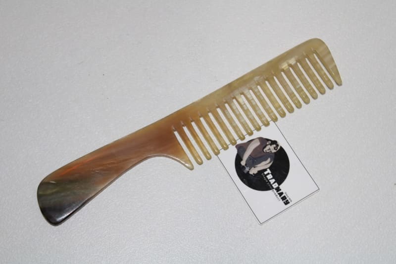 Horn Comb In Wide Teeth — Horn