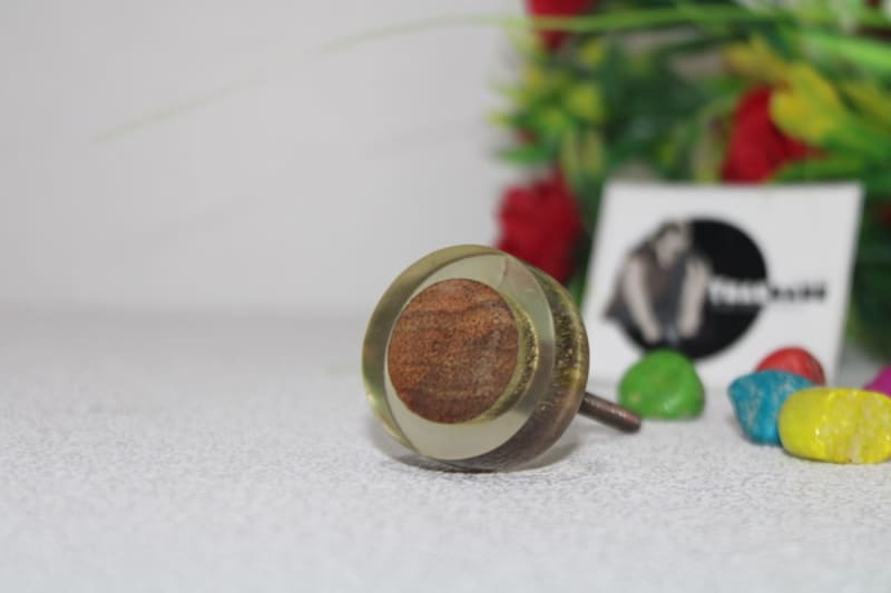 Transparent Resin & Wood — Wood & Resin