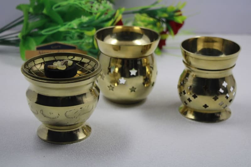 Brass oil burner — Brass