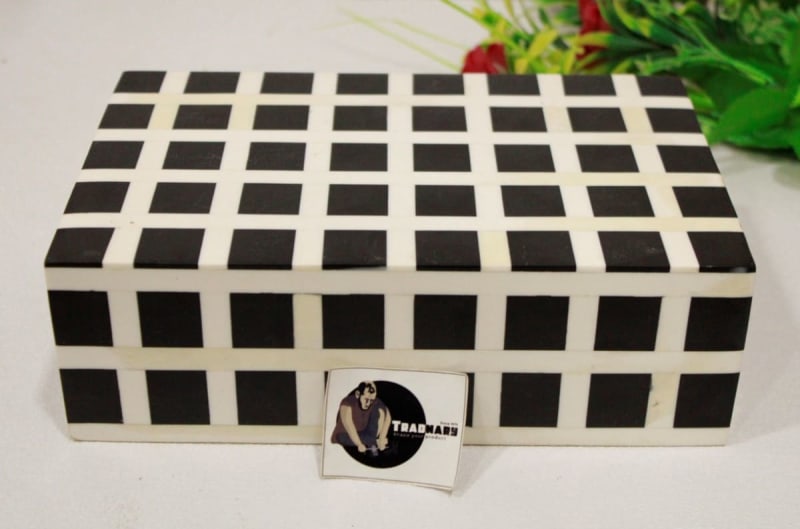 Black Resin Box In geometric Design — Resin