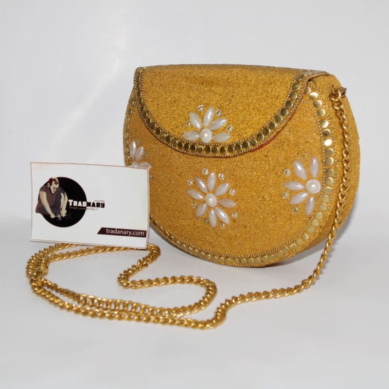 STUNNING METAL CLUTCH