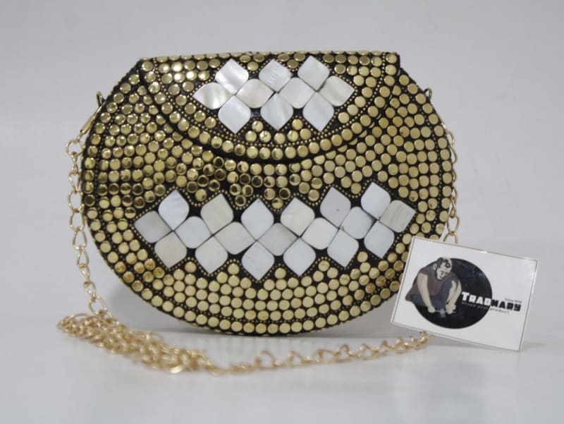 MOP & METAL STUNNING CLUTCH BAG