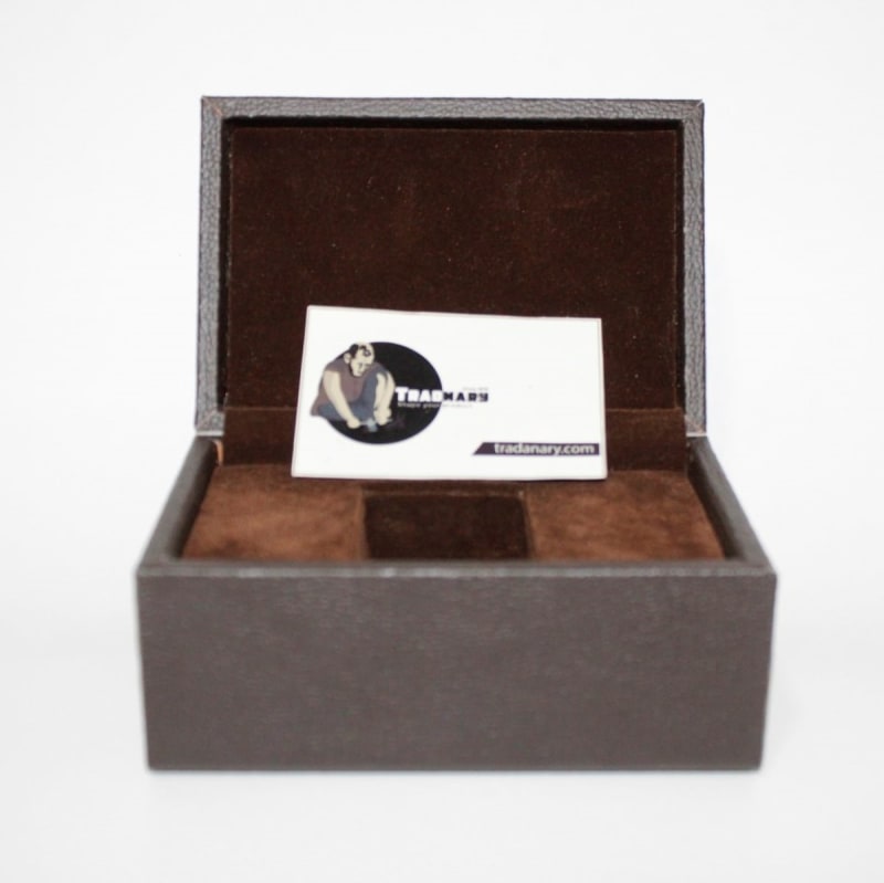 BROWN LEATHER DESIGN WATCH BOX